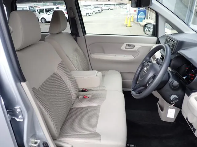 ムーヴ(ダイハツ)の車両写真