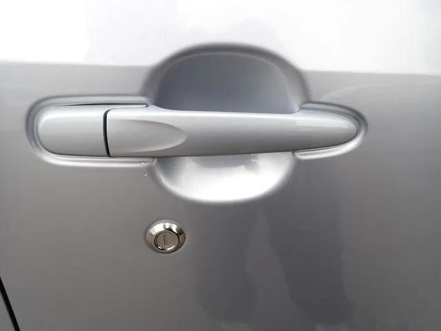 ムーヴ(ダイハツ)の車両写真