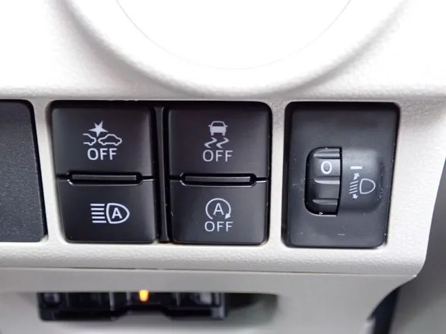 ムーヴ(ダイハツ)の車両写真