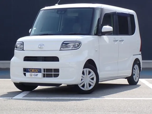 タント(ダイハツ)の車両写真