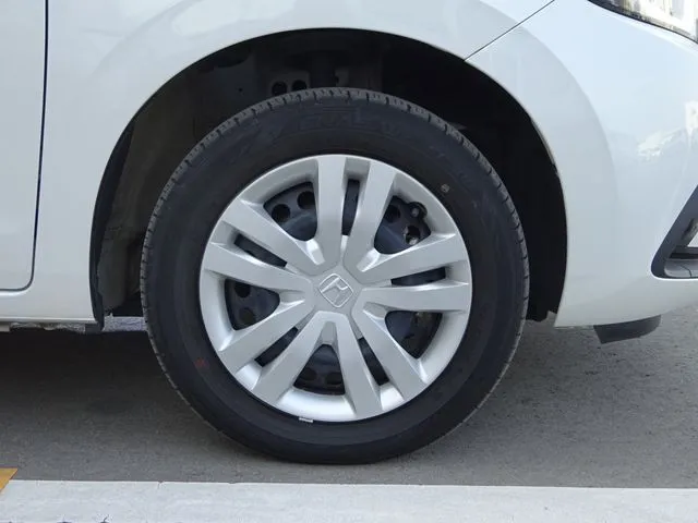 ホンダ フィット e:HEV 4WD
