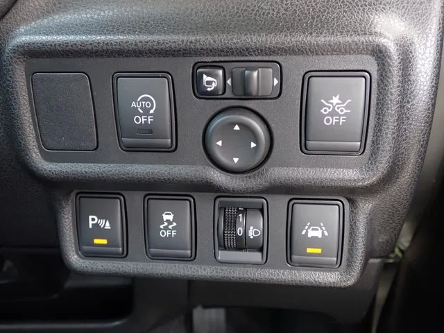 ノート(ニッサン)の車両写真