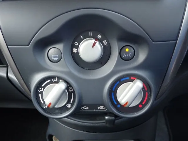 マーチ(ニッサン)の車両写真
