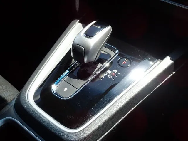 シャトル　ハイブリッド（ホンダ）の車両写真