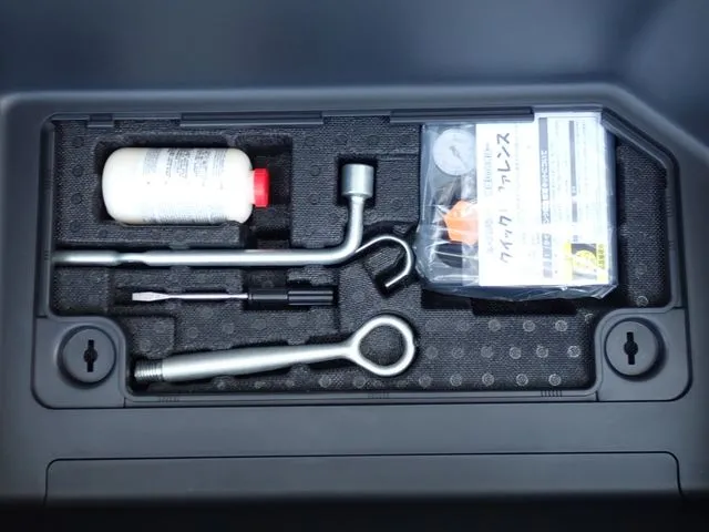 シャトル　ハイブリッド（ホンダ）の車両写真
