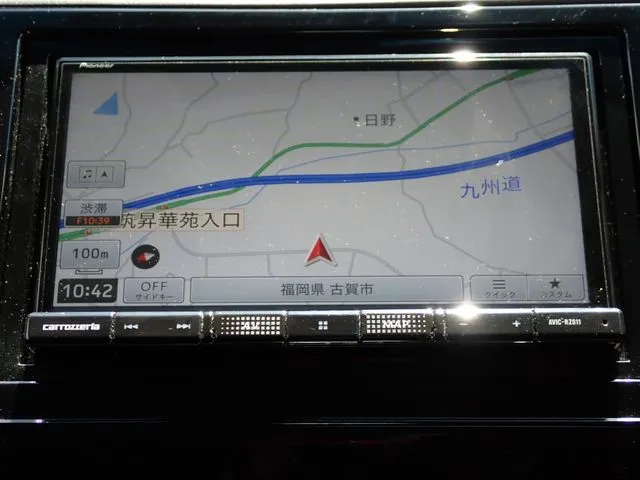シャトル　ハイブリッド（ホンダ）の車両写真