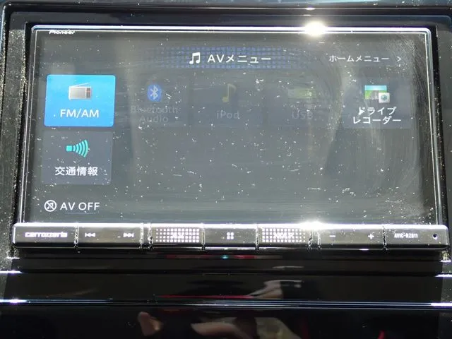 シャトル　ハイブリッド（ホンダ）の車両写真