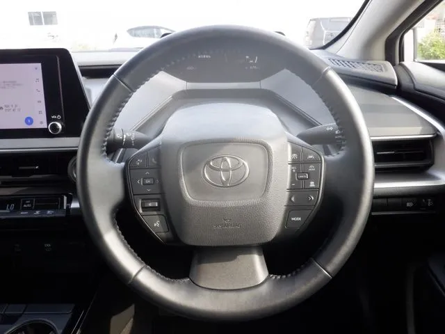 プリウス(トヨタ)の車両写真