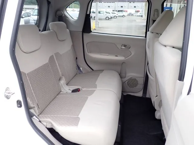 ムーヴ(ダイハツ)の車両写真
