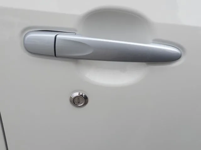 ムーヴ(ダイハツ)の車両写真