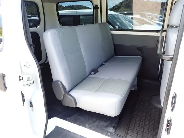 トヨタ　タウンエースバン　４ＷＤ