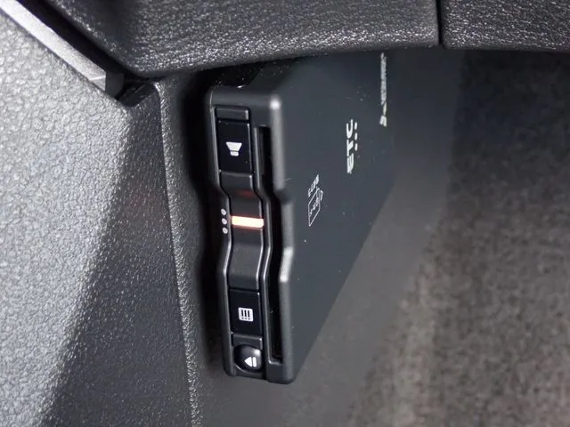 ノート 4WD(ニッサン)の車両写真