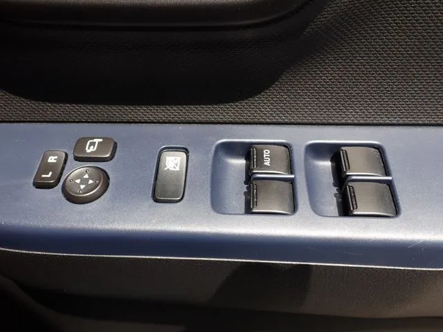 アルト 4WD(スズキ)の車両写真