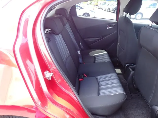 MAZDA2(マツダ)の車両写真
