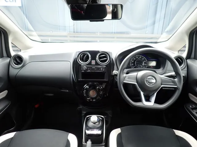 ノート（ニッサン）の車両写真