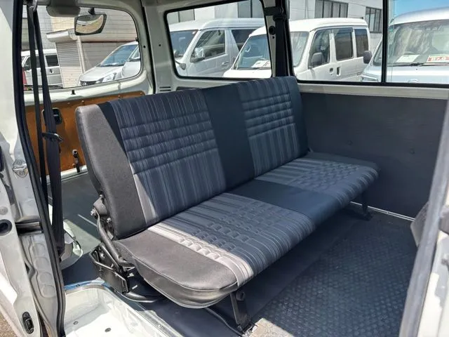 マツダ　ボンゴバン　１．１５ｔ　２ＷＤ