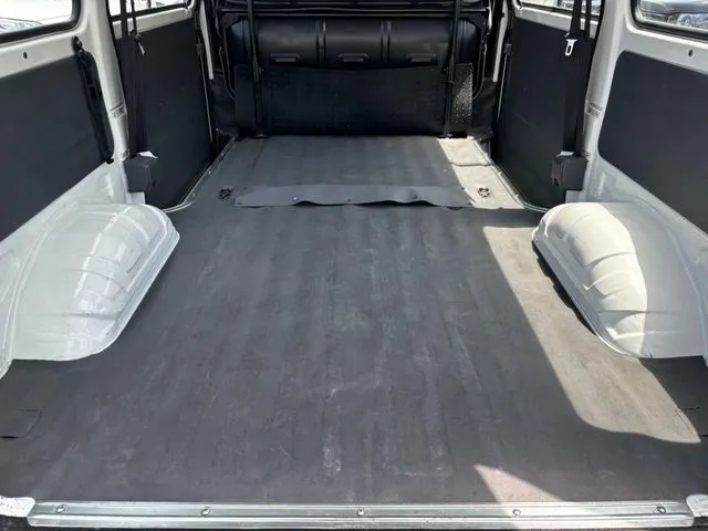 マツダ　ボンゴバン　１．１５ｔ　２ＷＤ