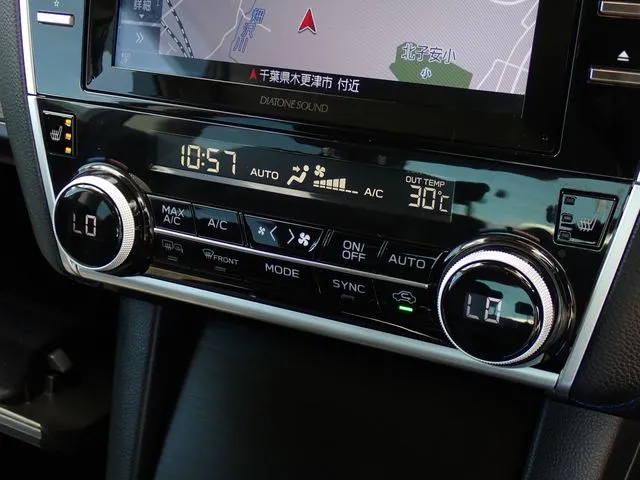 レガシィB4(スバル)の車両写真
