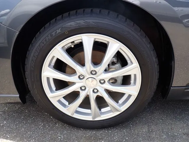 レガシィB4(スバル)の車両写真