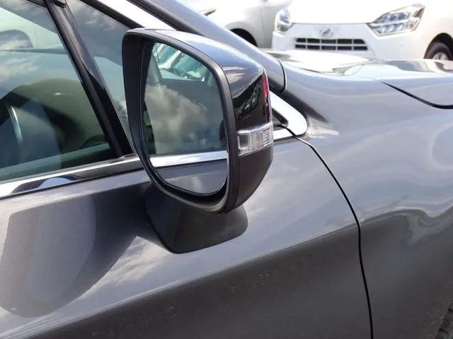 レガシィB4(スバル)の車両写真