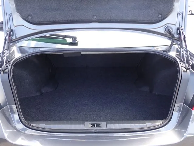レガシィB4(スバル)の車両写真