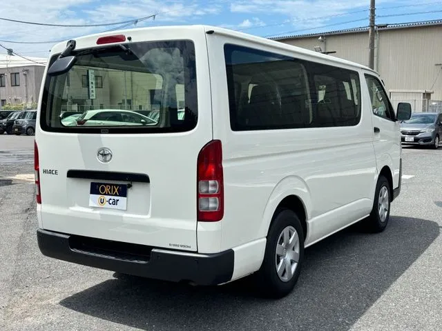 トヨタ ハイエースバン 1.25t 2WD