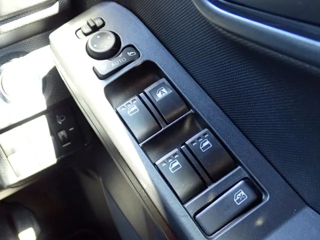 タフト(ダイハツ)の車両写真