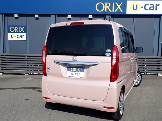 N BOX(ホンダ)の車両写真