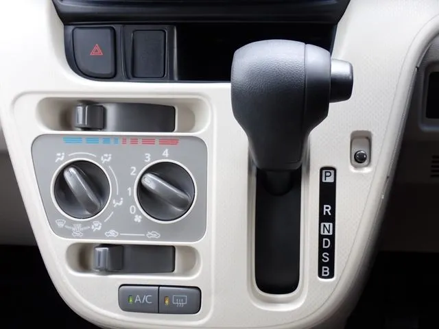 ムーヴ(ダイハツ)の車両写真