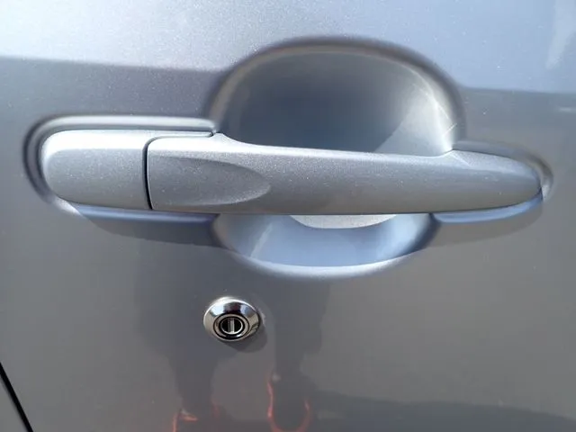 ムーヴ(ダイハツ)の車両写真