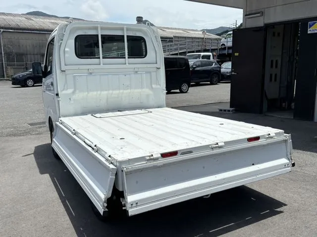 ニッサン NT100クリッパー