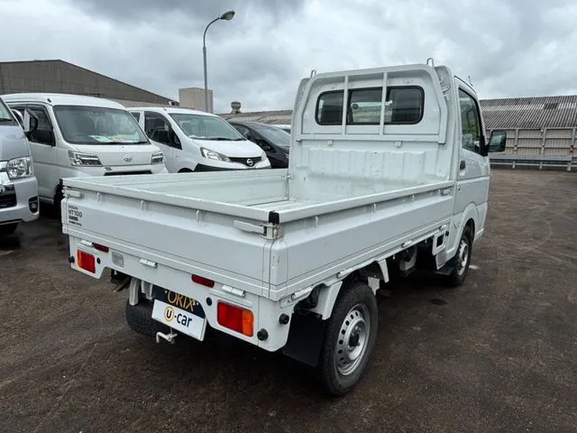 ニッサン NT100クリッパー