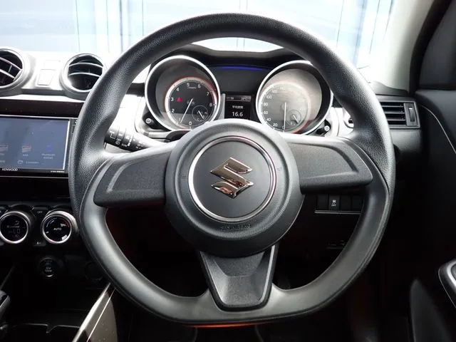 スイフト(スズキ)の車両写真