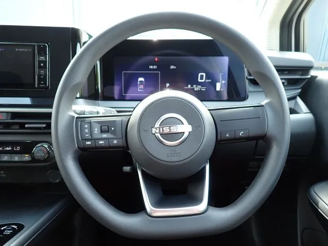 ノート(ニッサン)の車両写真