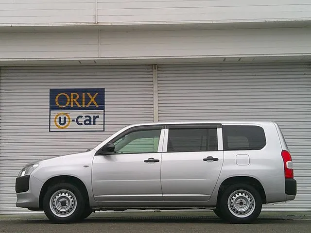 トヨタ プロボックスバン 4WD