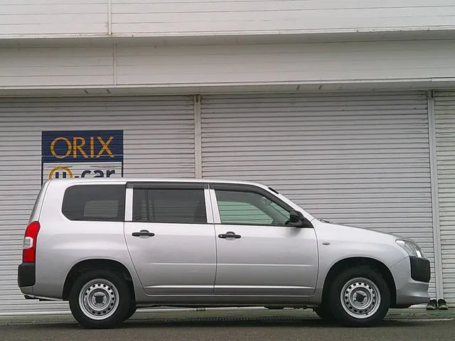 トヨタ プロボックスバン 4WD