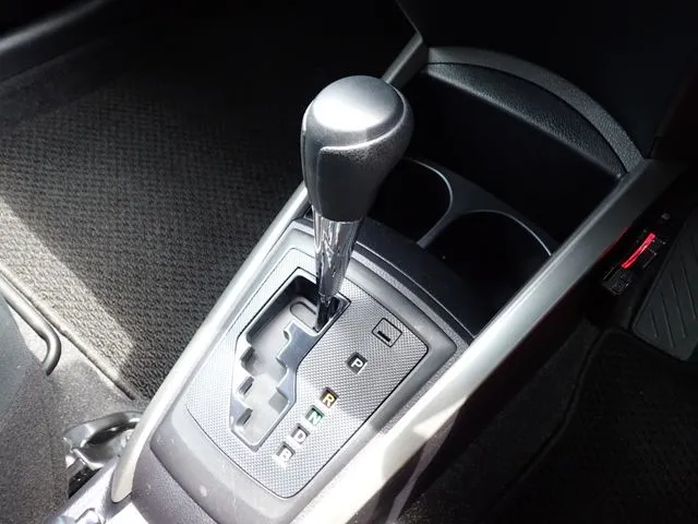 カローラフィールダー　ハイブリッド（トヨタ）の車両写真