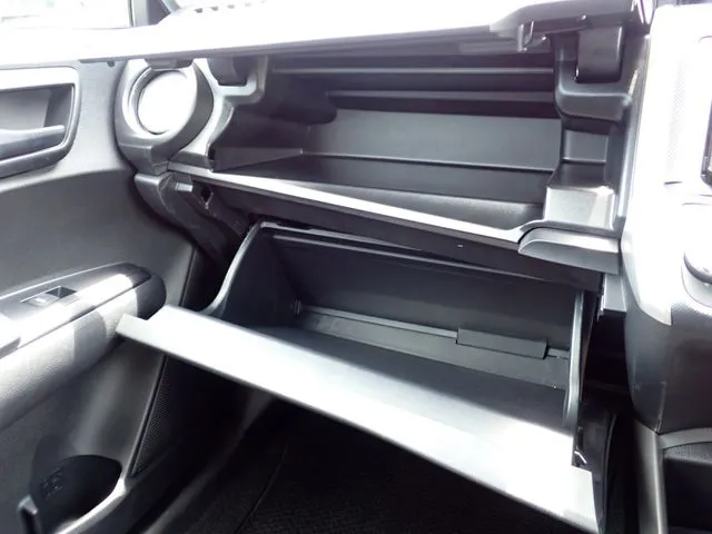 カローラフィールダー　ハイブリッド（トヨタ）の車両写真