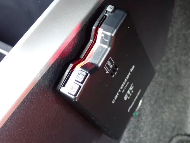 カローラフィールダー　ハイブリッド（トヨタ）の車両写真