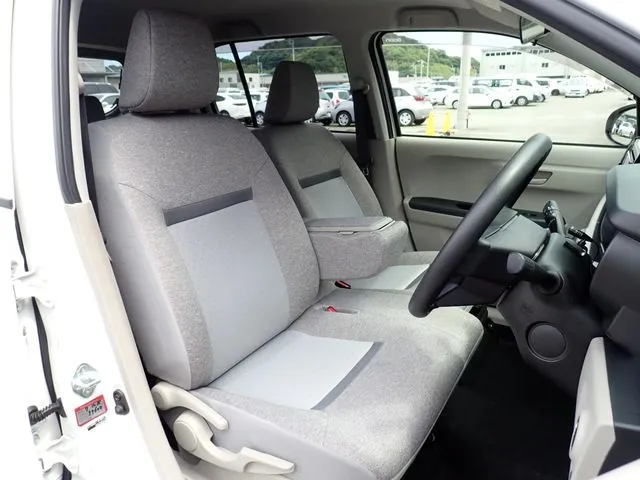ブーン(ダイハツ)の車両写真