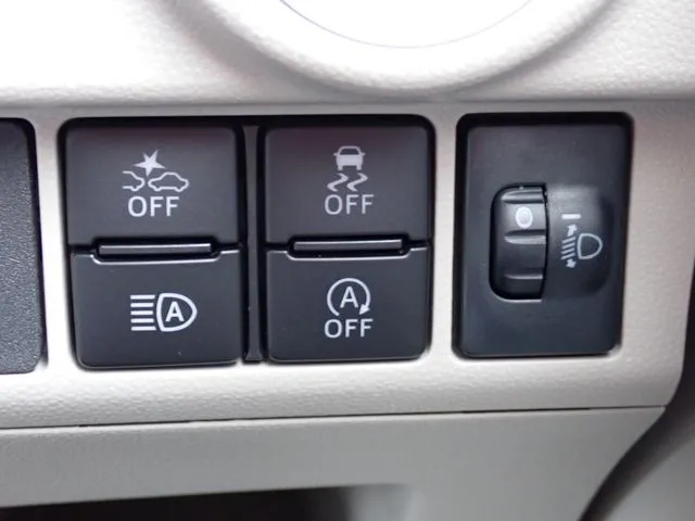 ムーヴ(ダイハツ)の車両写真