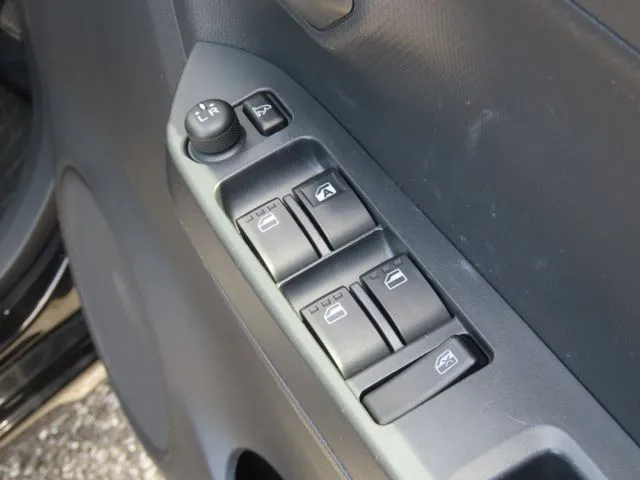 ダイハツ ミラ イース