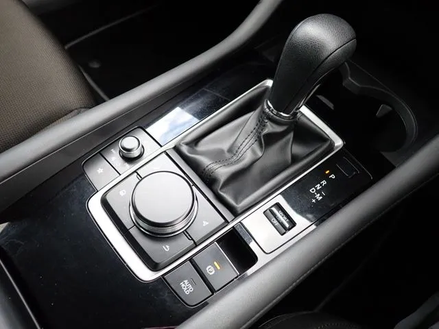 マツダ MAZDA3 セダン