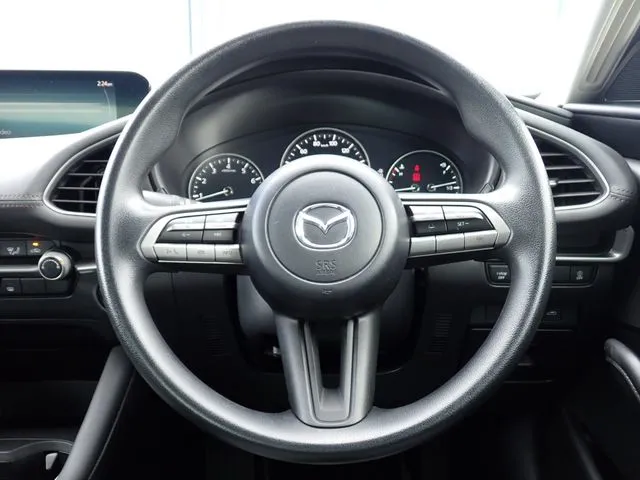 マツダ MAZDA3 セダン
