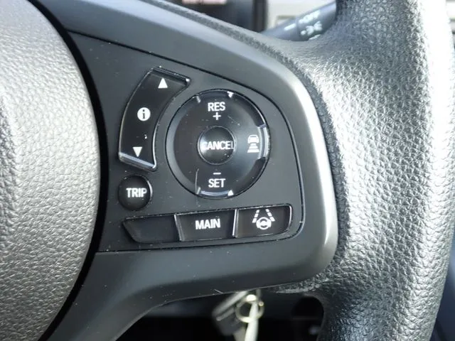 N-VAN(ホンダ)の車両写真