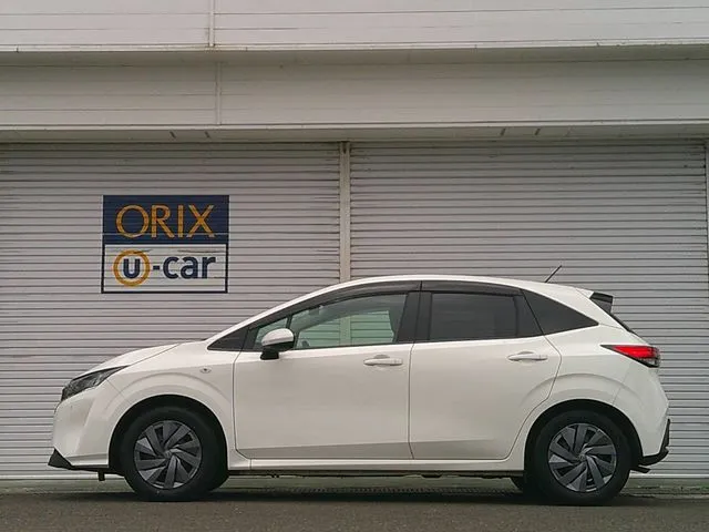 ニッサン　ノート　４ＷＤ