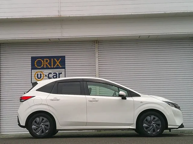 ニッサン　ノート　４ＷＤ