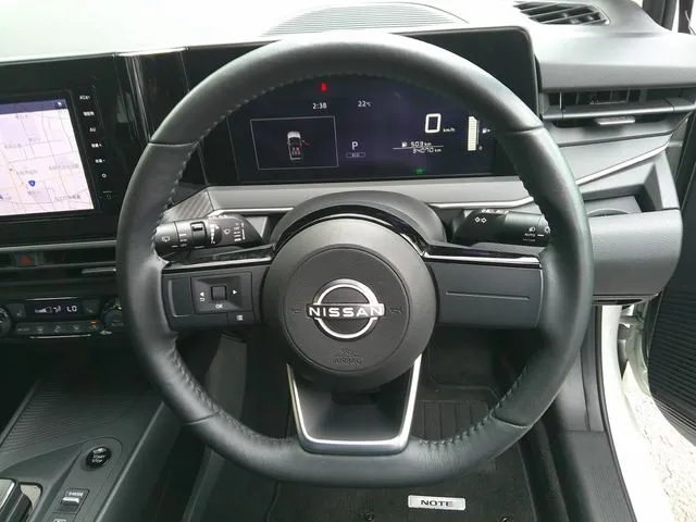 ニッサン　ノート　４ＷＤ
