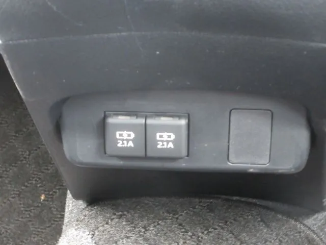シエンタ 4WD(トヨタ)の車両写真