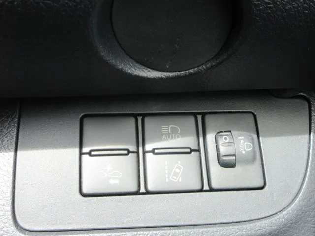 シエンタ 4WD(トヨタ)の車両写真